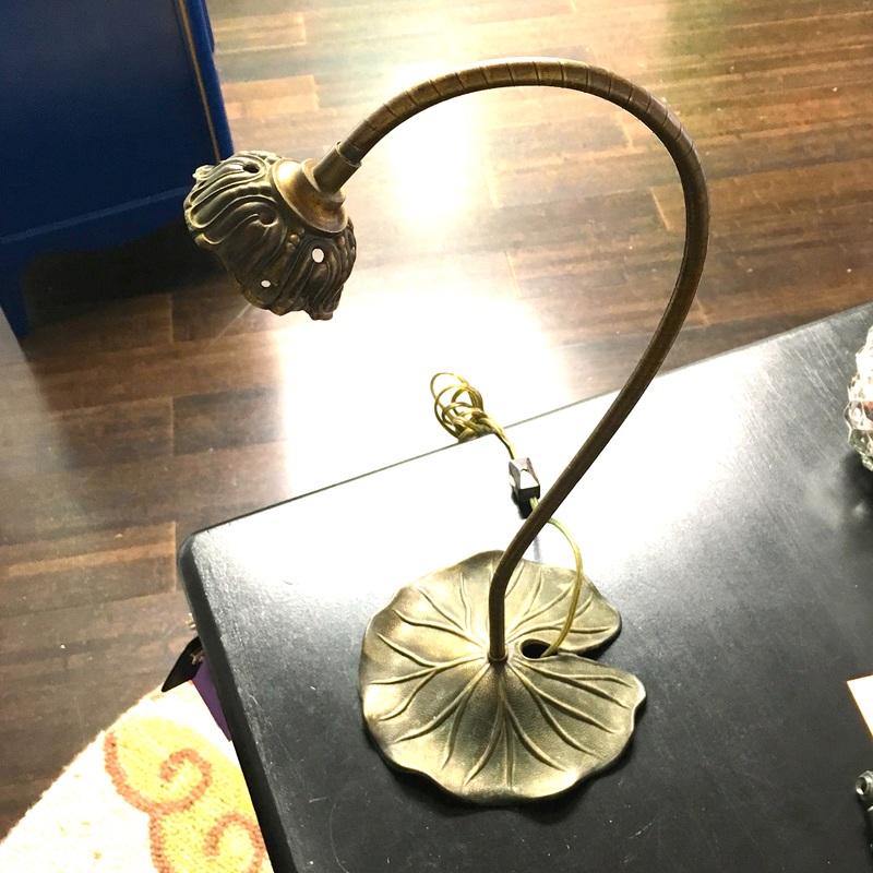vintage lily pad lamp